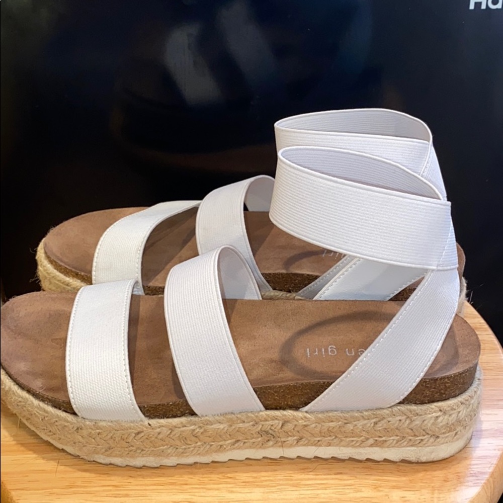 MADDEN GIRL sandals